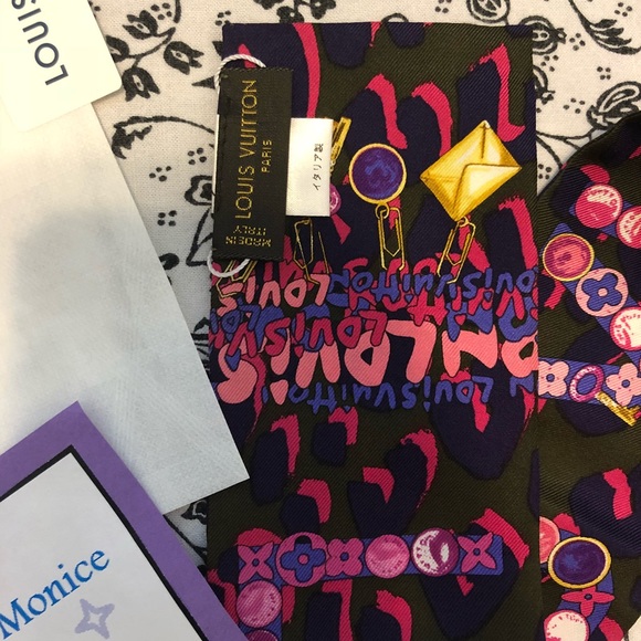 🔴SOLD🔴Beautiful Authentic Louis Vuitton Bandeau - Picture 2 of 6